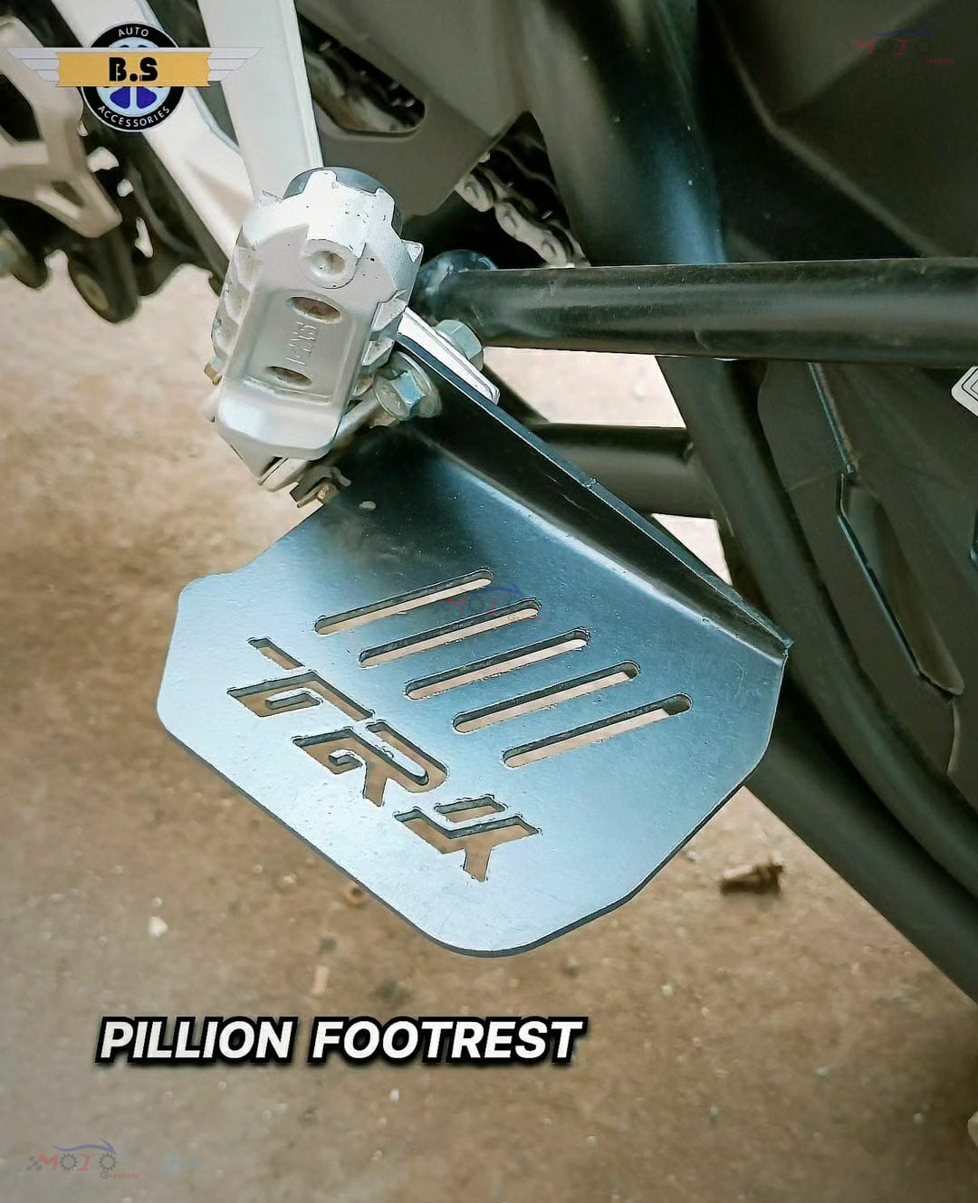 BENELLI TRK 502/502X RUSTFREE FOOTREST STAINLESS STEEL RUSTFREE PRODUCT BLACK COATED